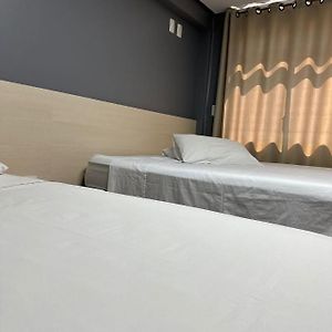 Quarto grande de casal
